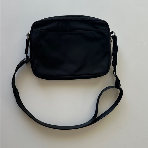 Lululemon city adventure crossbody bag excellent condition. - Picture 6 of 6